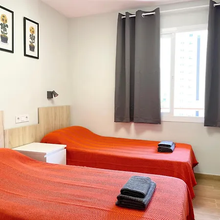 New Square Ibiza 베니돔